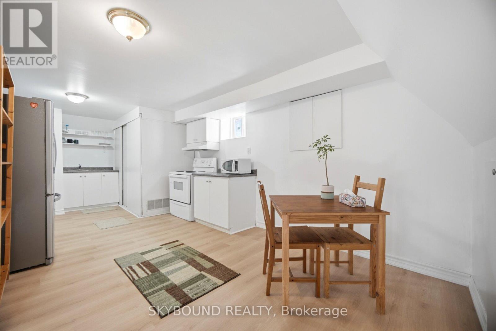 7217 Fayette Circle, Mississauga, Ontario  L5N 1Y5 - Photo 25 - W13153920