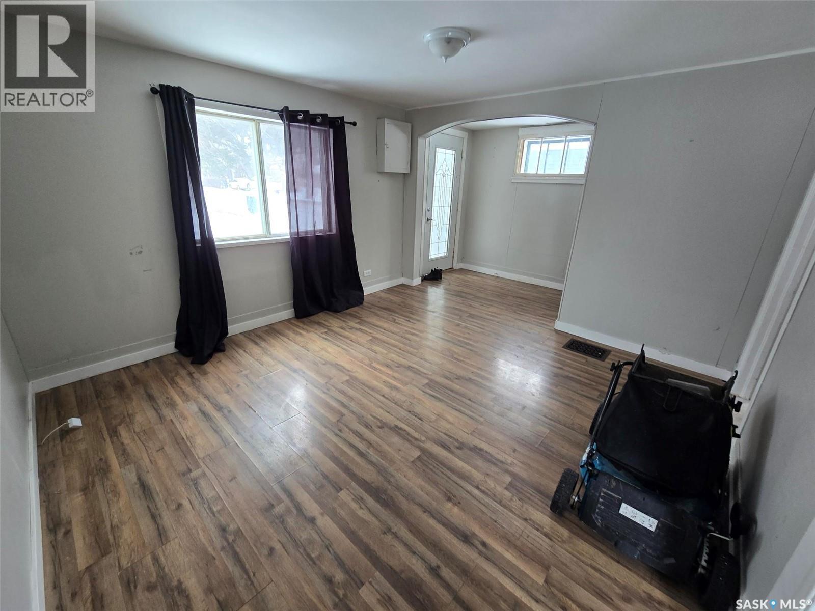814 Southesk Street, Whitewood, Saskatchewan  S0G 5C0 - Photo 13 - SK036691