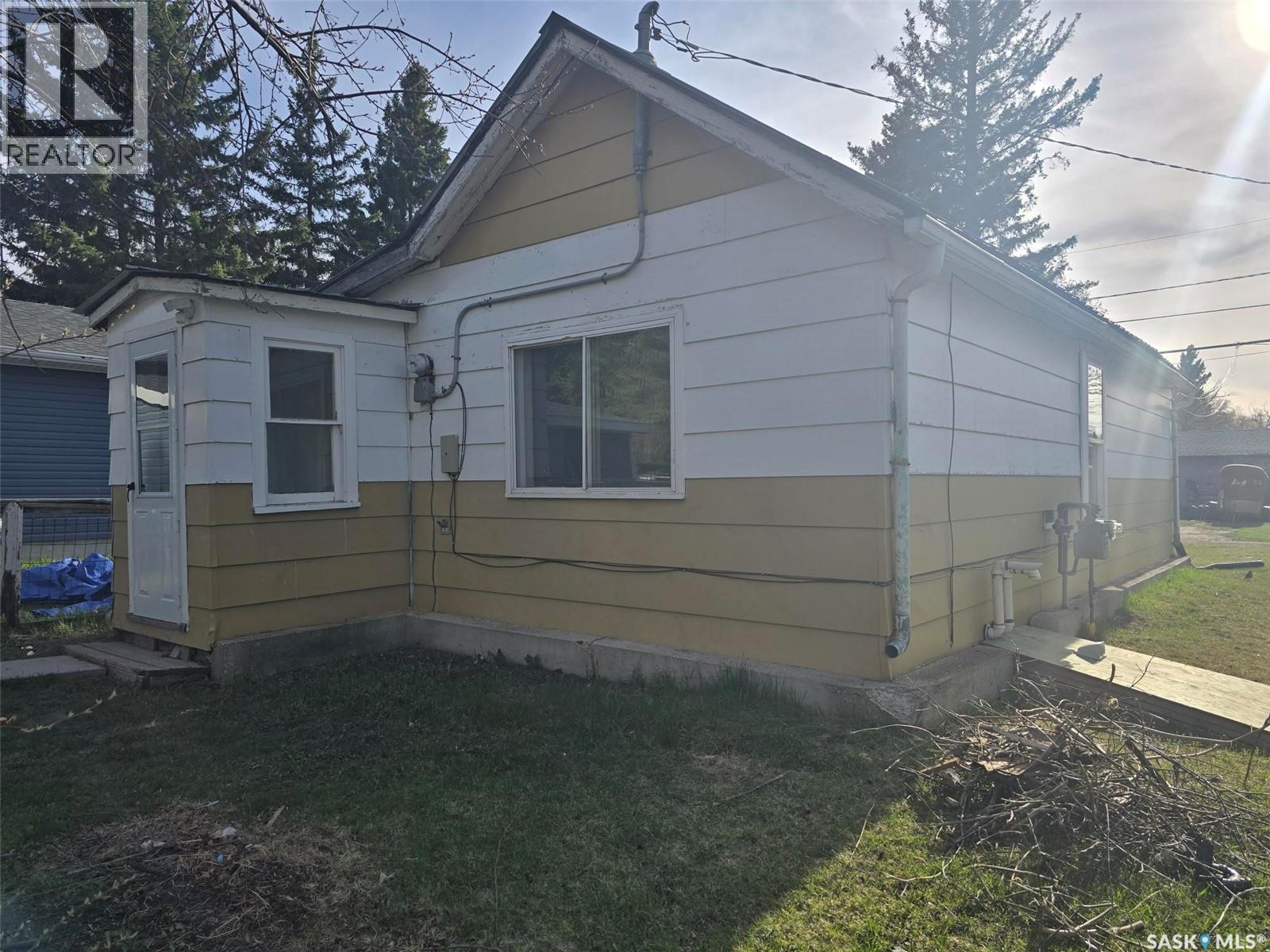 814 Southesk Street, Whitewood, Saskatchewan  S0G 5C0 - Photo 2 - SK036691