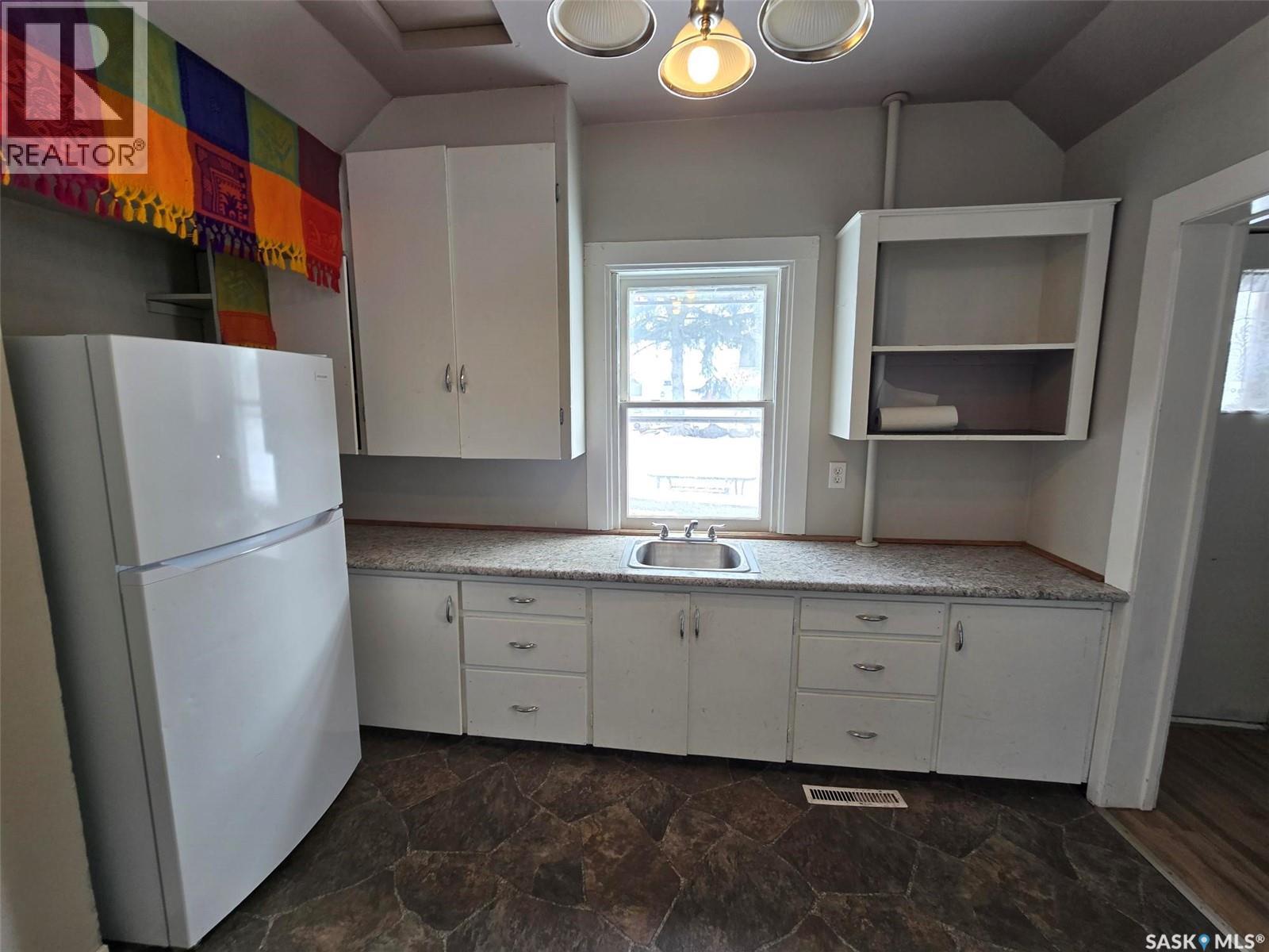 814 Southesk Street, Whitewood, Saskatchewan  S0G 5C0 - Photo 5 - SK036691