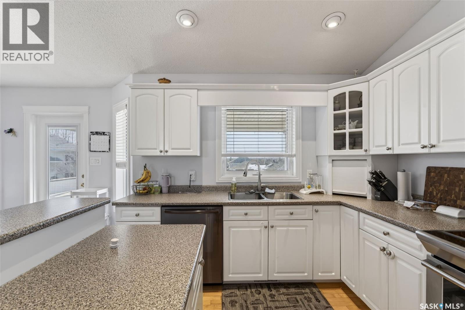 39 Mcknight Drive, Prince Albert, Saskatchewan  S6V 7Z7 - Photo 14 - SK036598