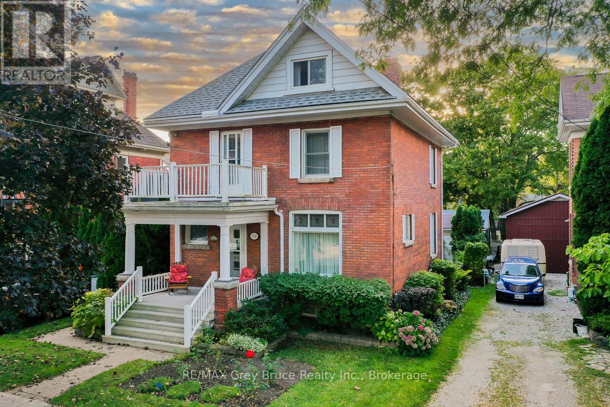 714 4th Avenue E, Owen Sound, Ontario  N4K 2N6 - Photo 2 - X12831822