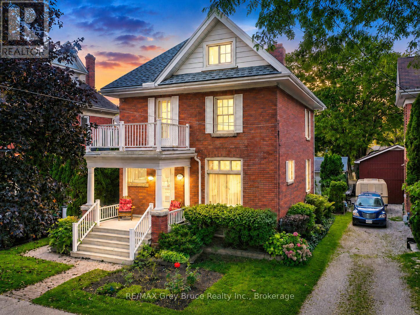 714 4TH AVENUE E, Owen Sound, Ontario
