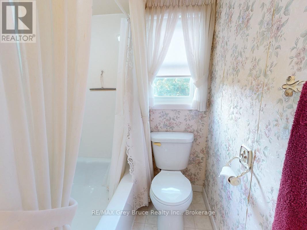 714 4th Avenue E, Owen Sound, Ontario  N4K 2N6 - Photo 26 - X12831822