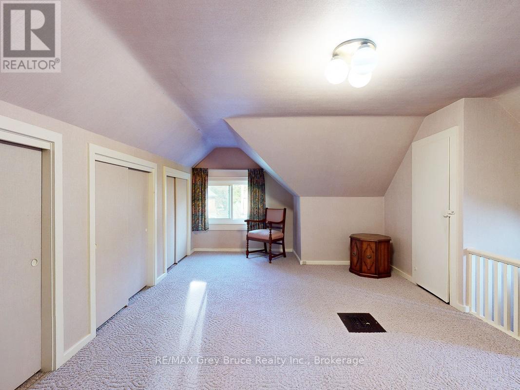 714 4th Avenue E, Owen Sound, Ontario  N4K 2N6 - Photo 33 - X12831822