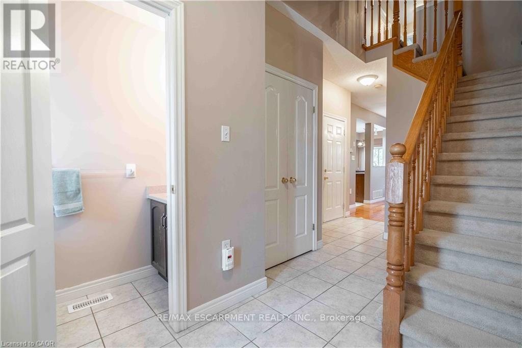 26 - 232 Stonehenge Drive, Hamilton, Ontario  L9K 1R5 - Photo 6 - X13155868