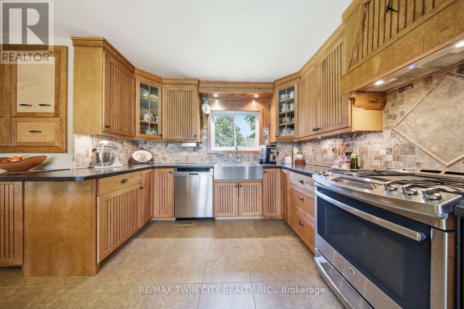 1451 Windham Centre Road, Norfolk, Ontario  N0E 2A0 - Photo 9 - X13156028