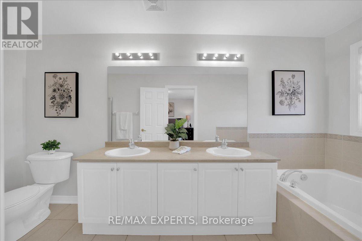 10534 Victoria Square Boulevard, Markham, Ontario  L6C 0A3 - Photo 28 - N13154972