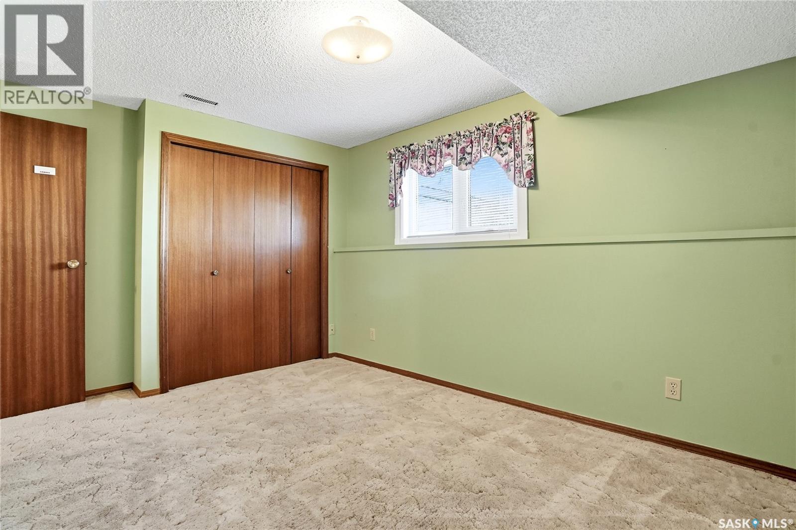 227 Flavelle Crescent, Saskatoon, Saskatchewan  S7L 6L1 - Photo 38 - SK036561