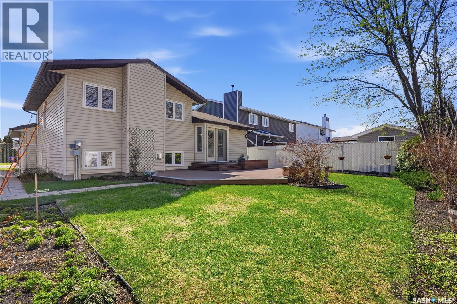 227 Flavelle Crescent, Saskatoon, Saskatchewan  S7L 6L1 - Photo 54 - SK036561