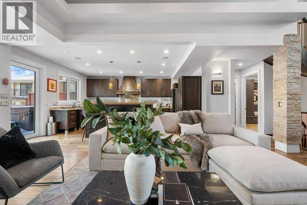 630 25 Avenue NE, Calgary, Alberta  T2E 1Y5 - Photo 5 - A2286325