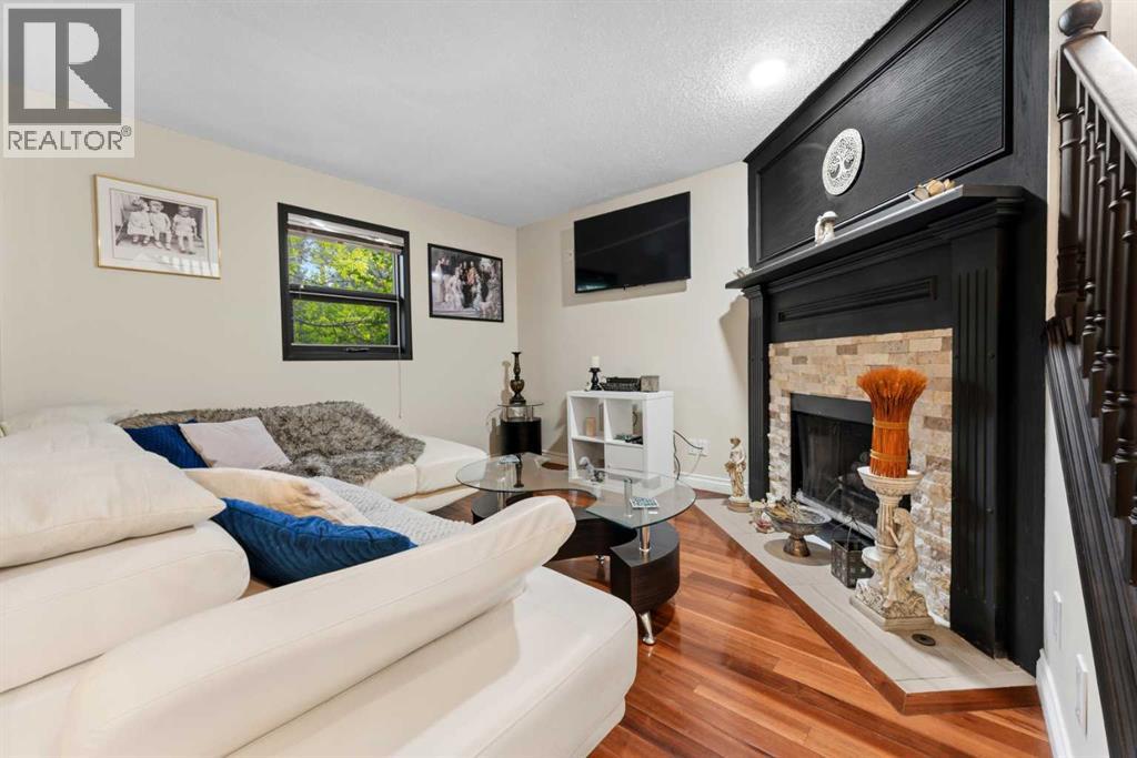 919 1 Street NW, Calgary, Alberta  T2M 2R9 - Photo 8 - A2292108