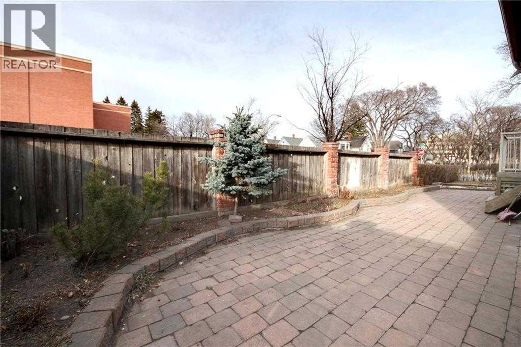 919 1 Street NW, Calgary, Alberta  T2M 2R9 - Photo 43 - A2292108