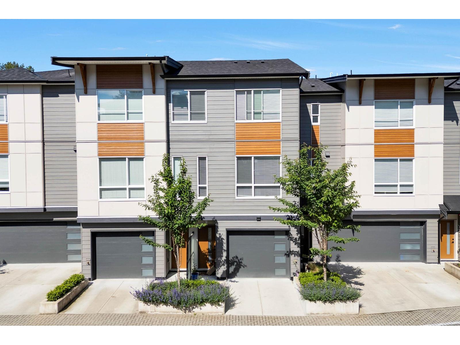 3 19935 75a Avenue, Langley, British Columbia V2Y 4L5 - Photo 1 - R3125623