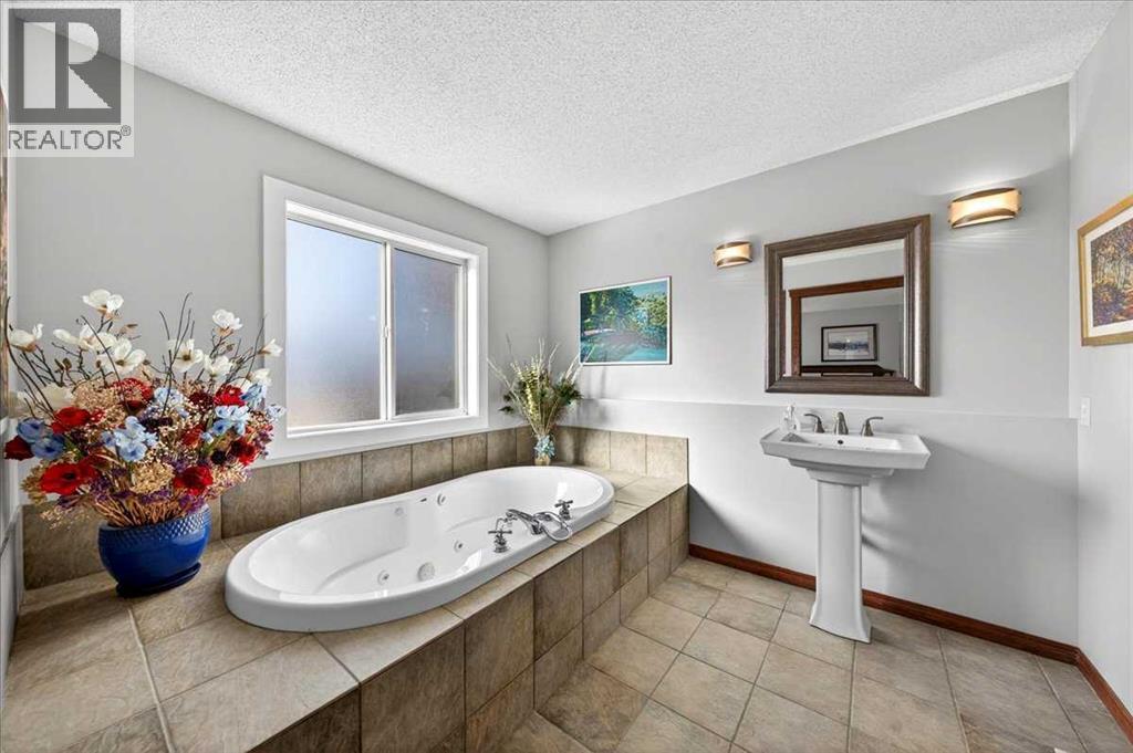 18 Inverness Rise SE, Calgary, Alberta  T2Z 2X2 - Photo 18 - A2303917