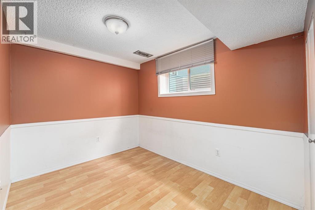 5207 5 Avenue SE, Calgary, Alberta  T2A 4X9 - Photo 25 - A2308700