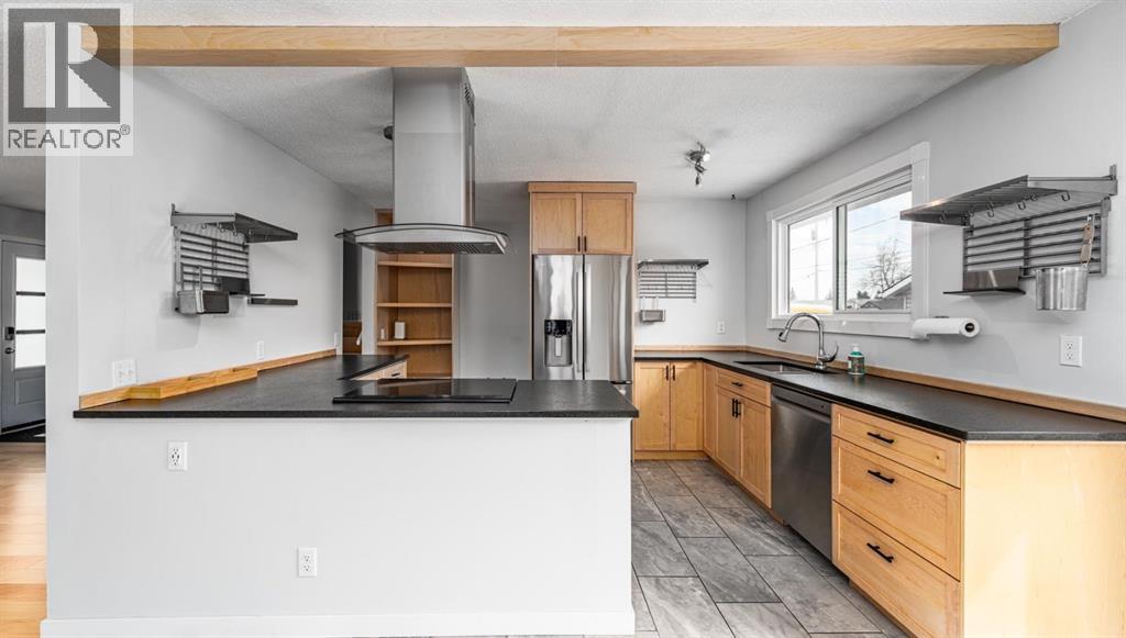 5207 5 Avenue SE, Calgary, Alberta  T2A 4X9 - Photo 10 - A2308700