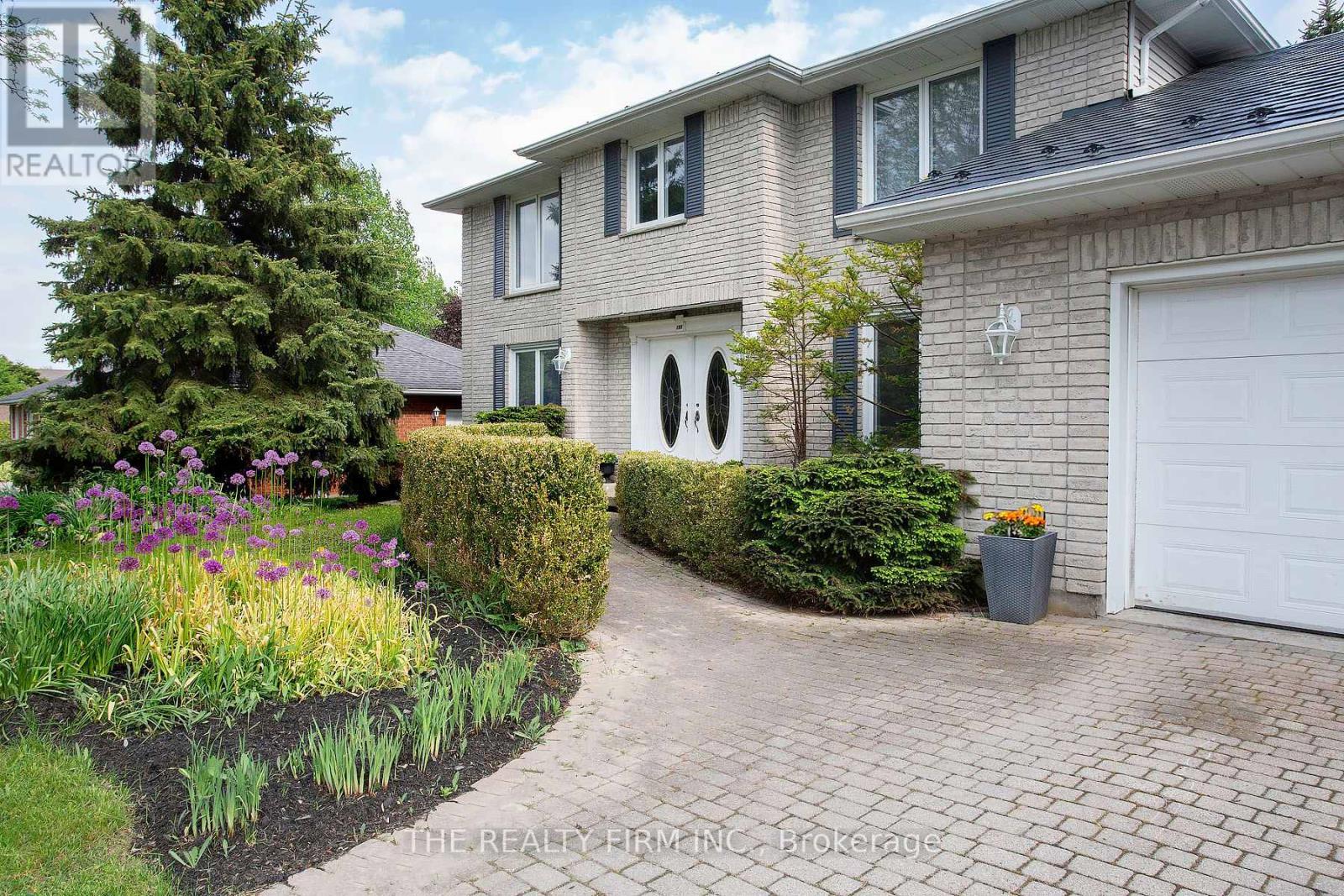 169 Whiteacres Drive, London North, Ontario  N6G 4N2 - Photo 2 - X13156092