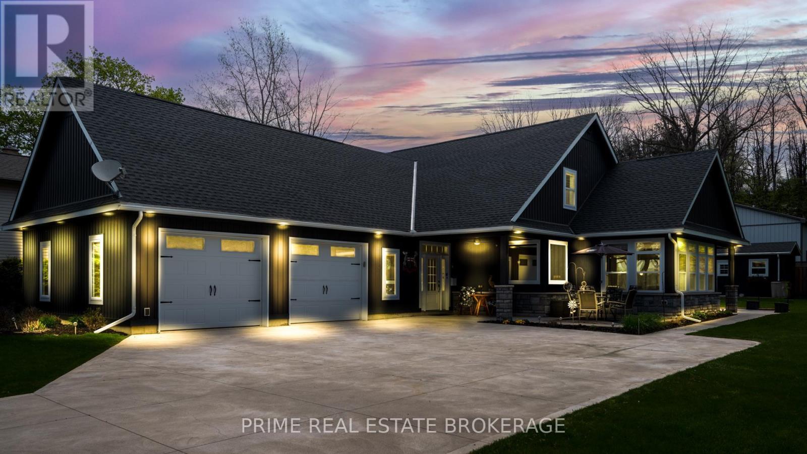 5329 BROADVIEW AVENUE, Lambton Shores, Ontario