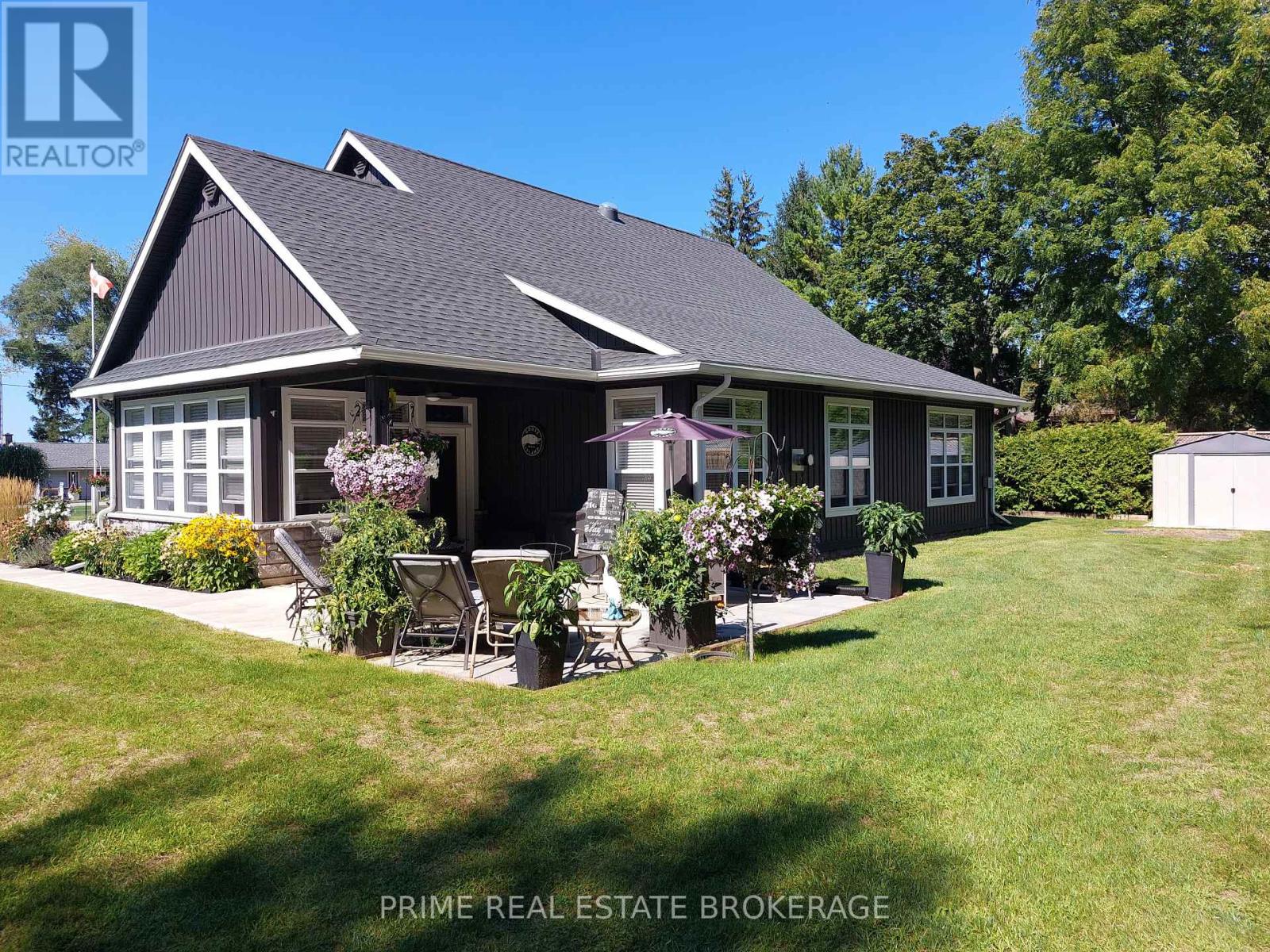 5329 Broadview Avenue, Lambton Shores, Ontario  N0N 1J7 - Photo 10 - X13156344