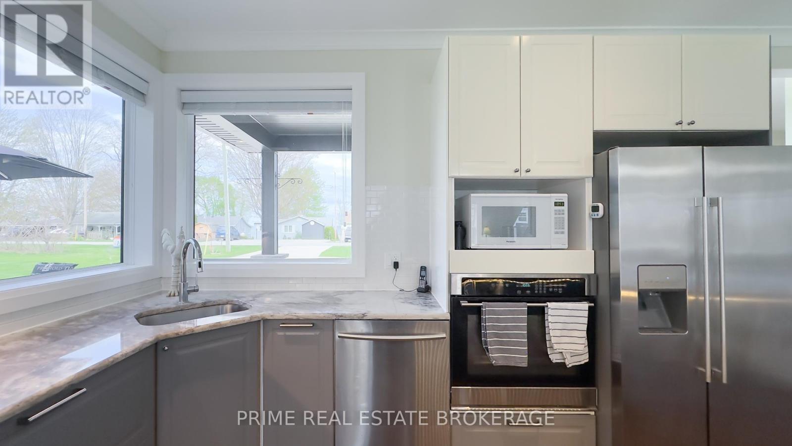 5329 Broadview Avenue, Lambton Shores, Ontario  N0N 1J7 - Photo 18 - X13156344