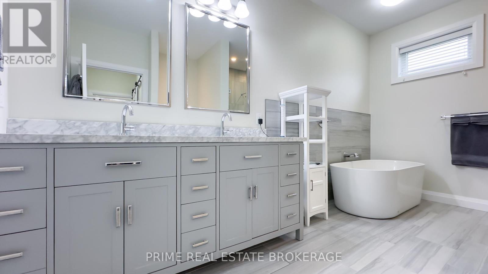 5329 Broadview Avenue, Lambton Shores, Ontario  N0N 1J7 - Photo 32 - X13156344