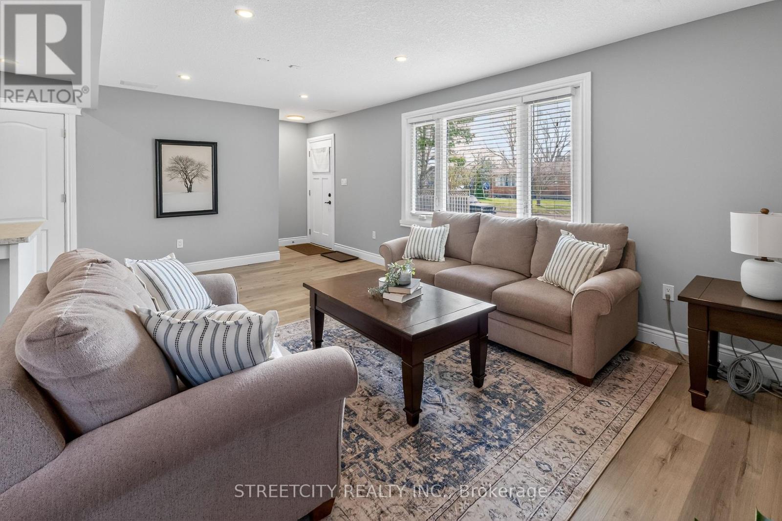 3 Brinkman Court, St. Thomas, Ontario  N5P 2G6 - Photo 4 - X13156390