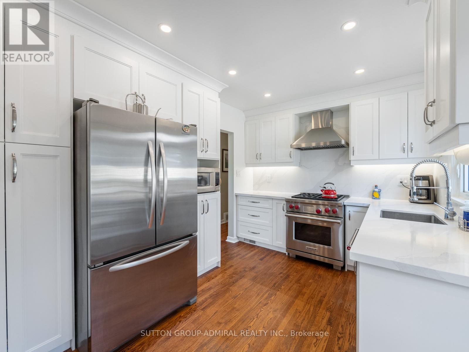 125 Laverock Avenue, Richmond Hill, Ontario  L4C 4J8 - Photo 5 - N13154984