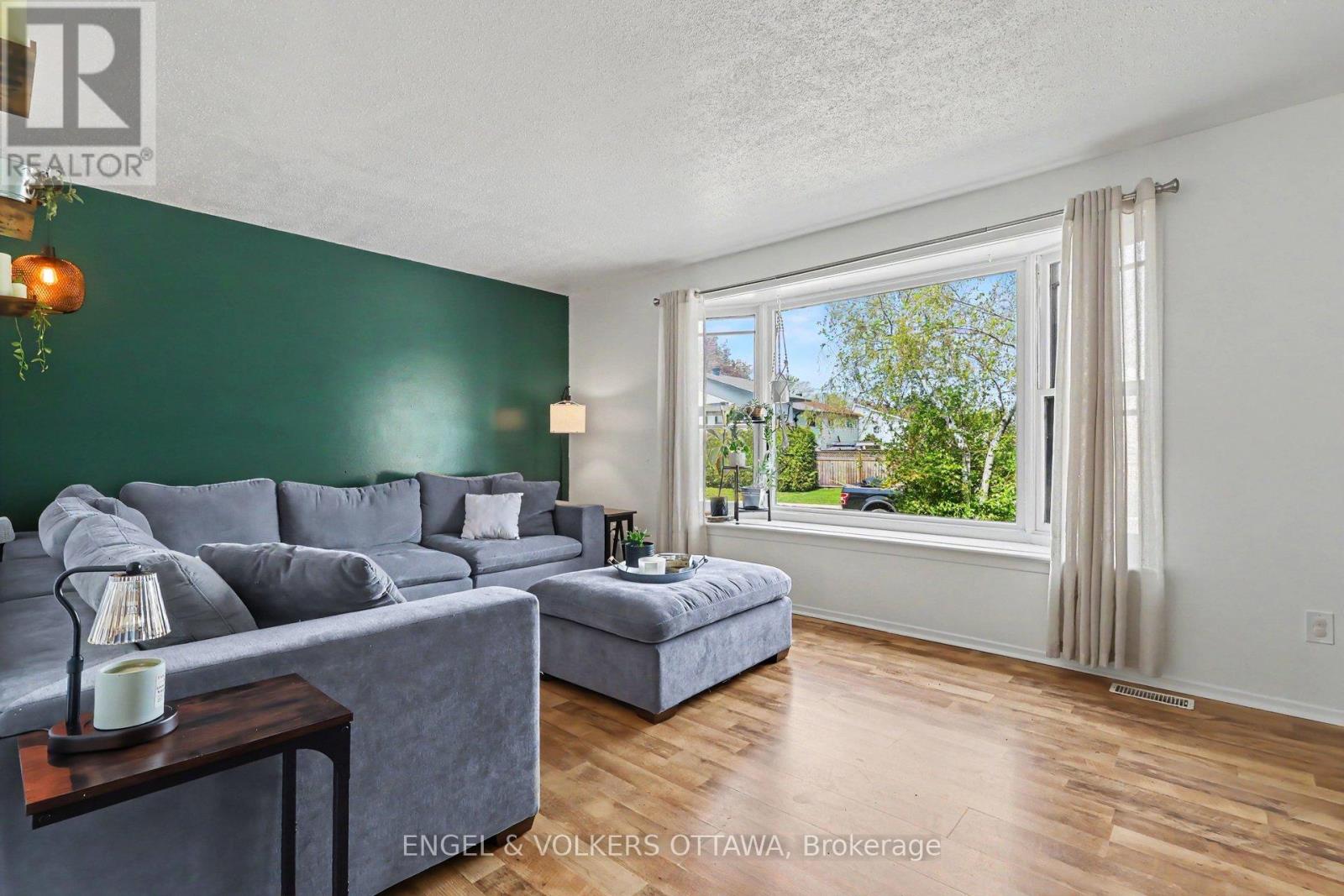 900 Borland Drive, Ottawa, Ontario K1E 1X5 - Photo 10 - X13156098