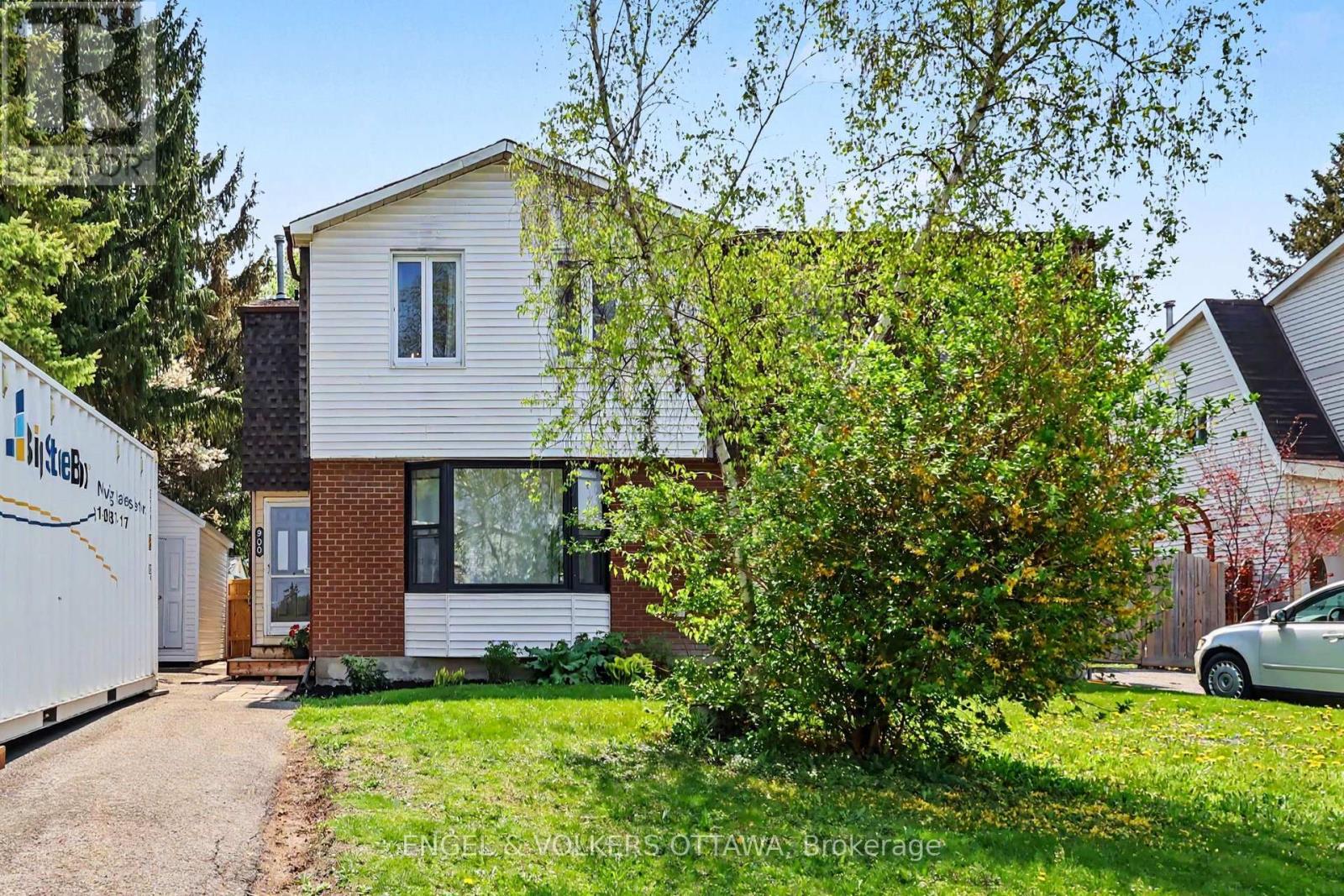 900 Borland Drive, Ottawa, Ontario K1E 1X5 - Photo 3 - X13156098