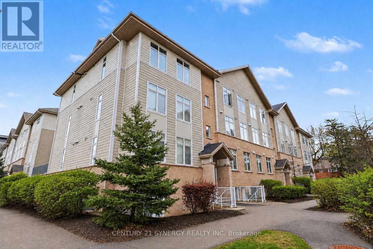 D - 318 Everest Private, Ottawa, Ontario  K1G 4E3 - Photo 1 - X13156210