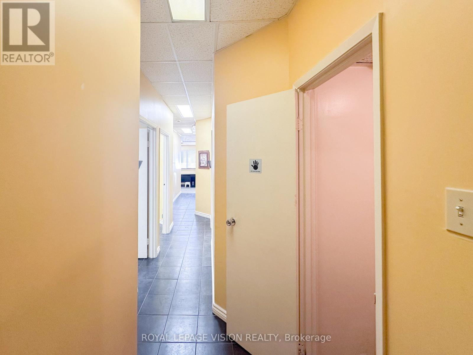 1 - 2085 Weston Road, Toronto, Ontario  M9N 1X7 - Photo 7 - W12695950