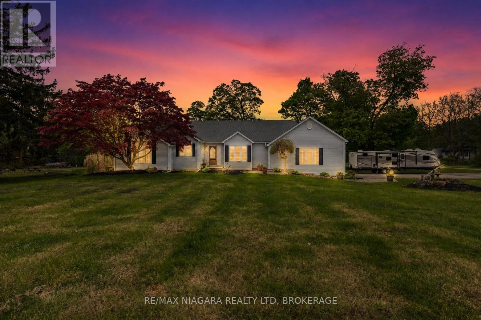 586 EMPIRE ROAD, Port Colborne, Ontario