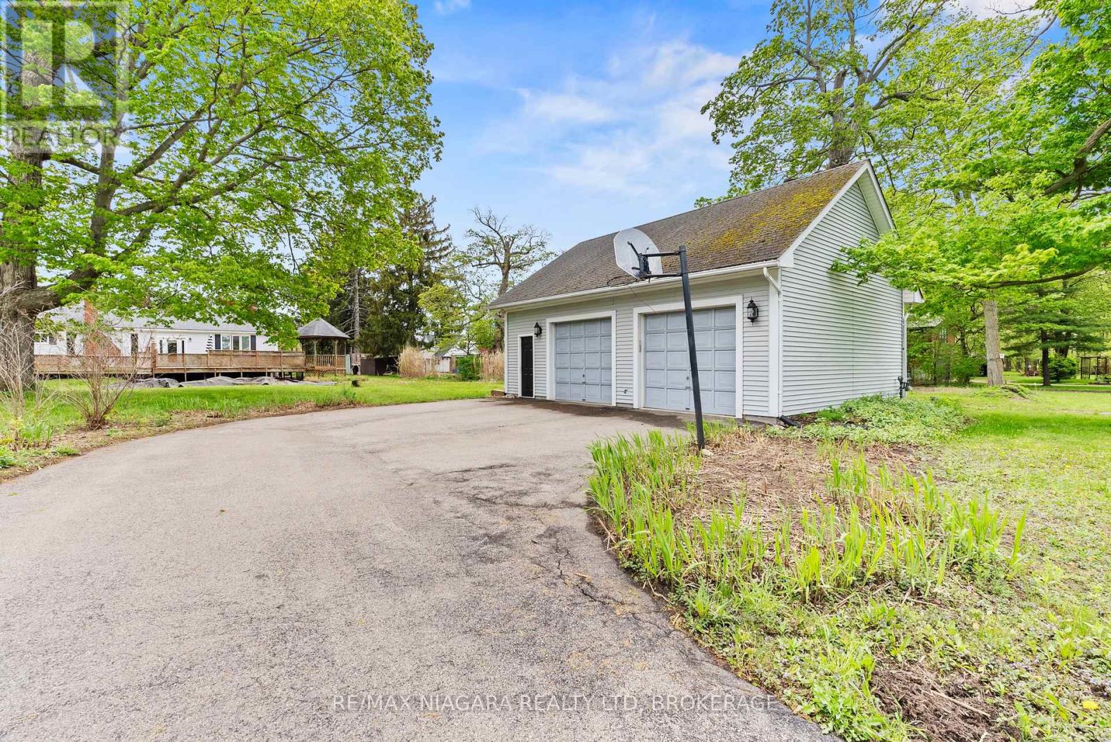 586 Empire Road, Port Colborne, Ontario  L0S 1R0 - Photo 29 - X13156190