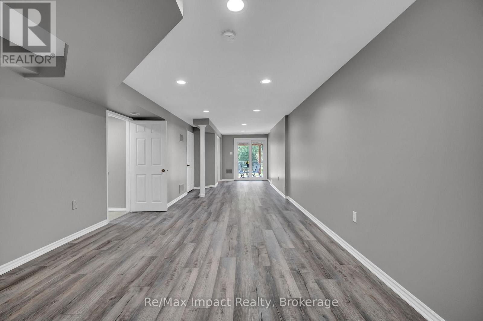 1872 Woodgate Court, Oshawa, Ontario  L1G 7Z2 - Photo 35 - E13154008