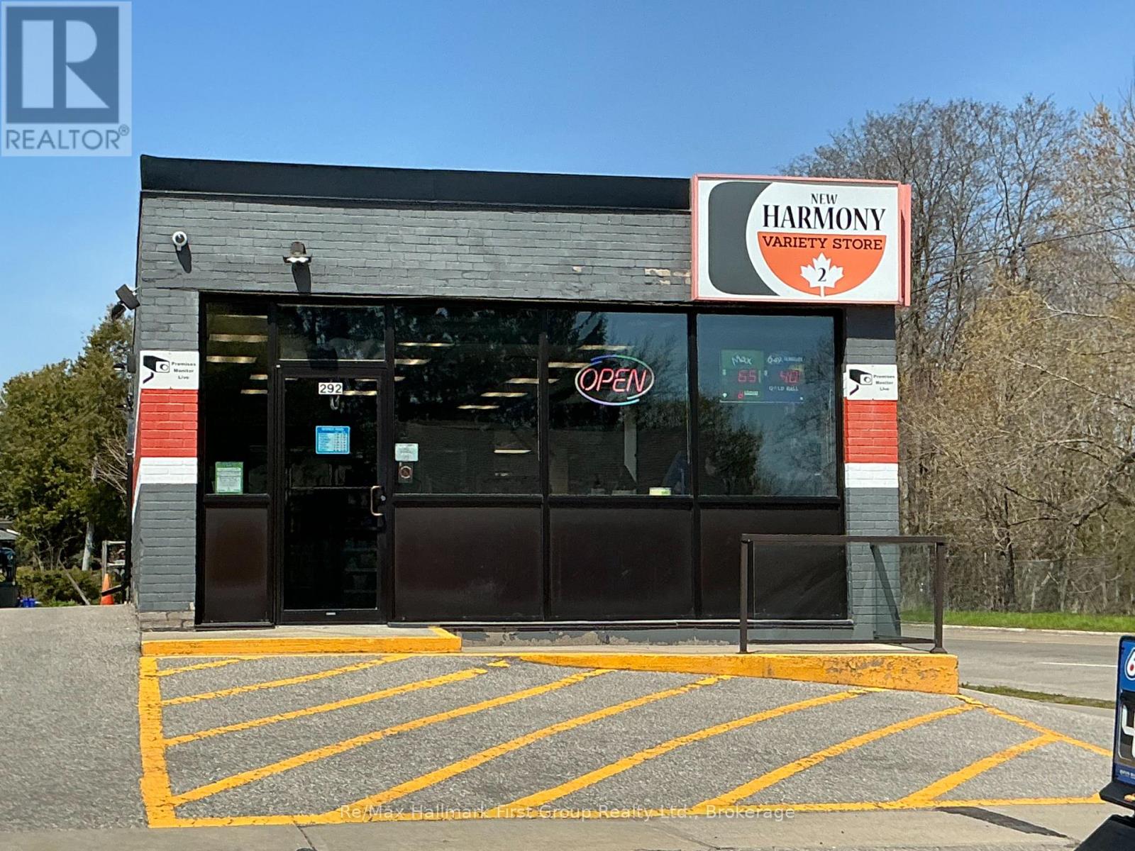B - 292 Annapolis Avenue, Oshawa, Ontario  L1J 2X9 - Photo 1 - E13155982