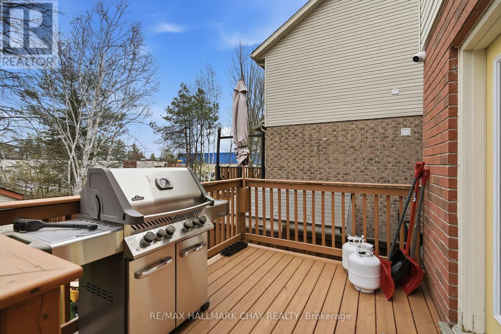 17 Armeda Clow Crescent, Essa, Ontario  L3W 0H7 - Photo 39 - N13091440
