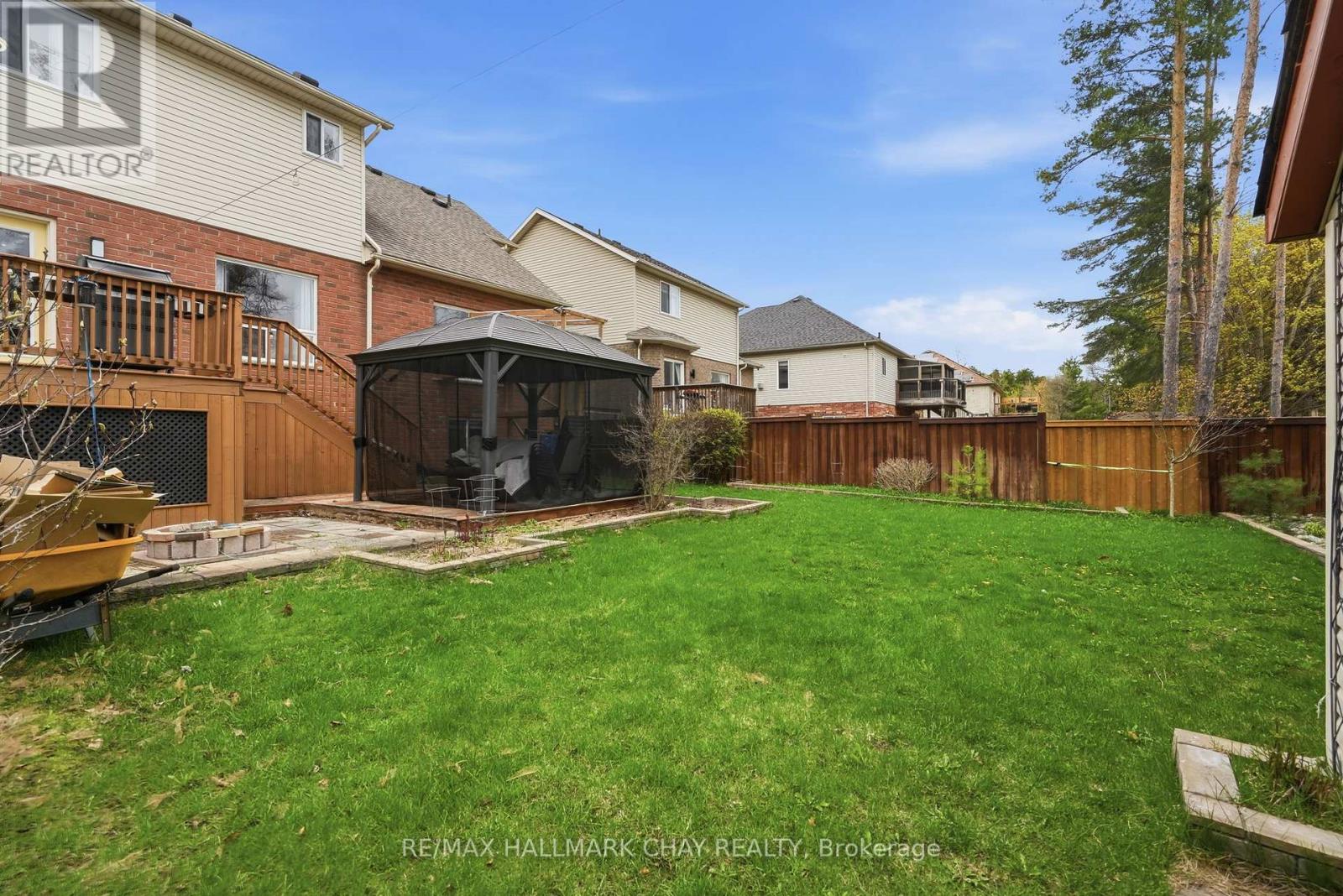17 Armeda Clow Crescent, Essa, Ontario  L3W 0H7 - Photo 41 - N13091440
