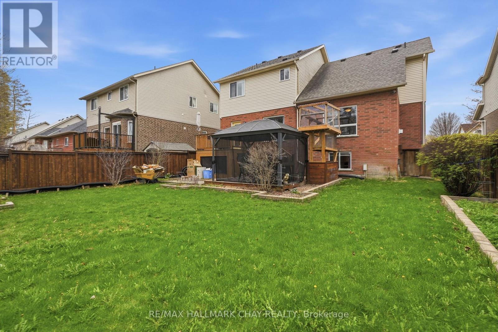 17 Armeda Clow Crescent, Essa, Ontario  L3W 0H7 - Photo 40 - N13091440