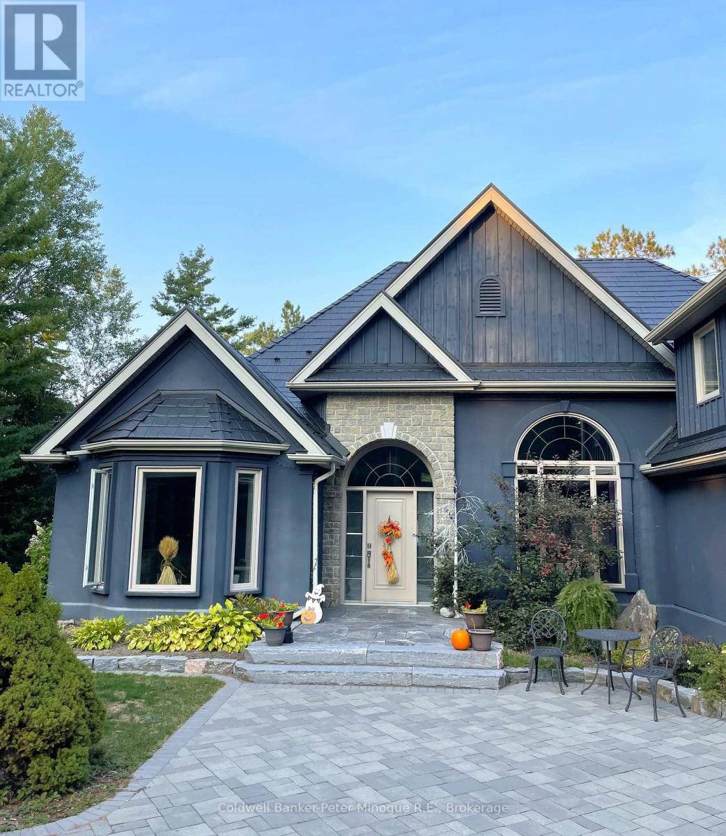 218 Bayview Road, North Bay, Ontario  P1B 8G4 - Photo 1 - X13156294