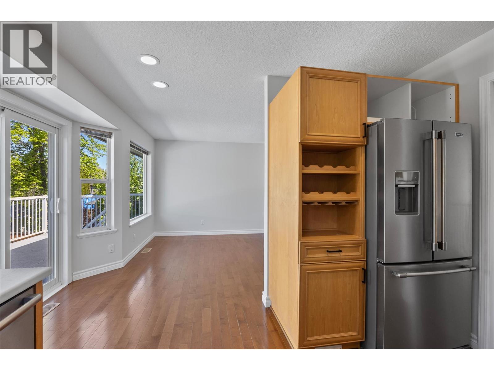 3702 Overlander Drive, Kamloops, British Columbia  V2B 8M4 - Photo 7 - 10388264
