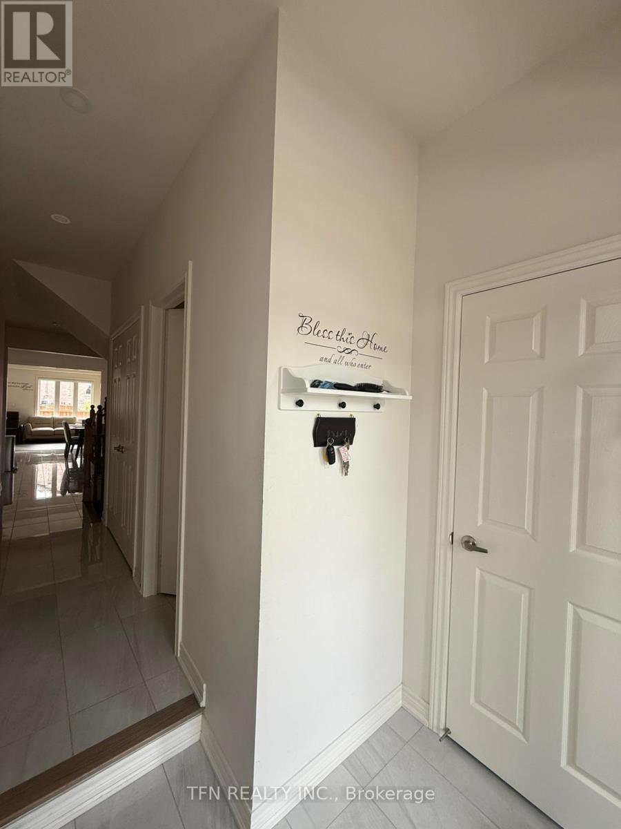 267 Great Falls Boulevard, Hamilton, Ontario L8B 1Z5 - Photo 4 - X13149240