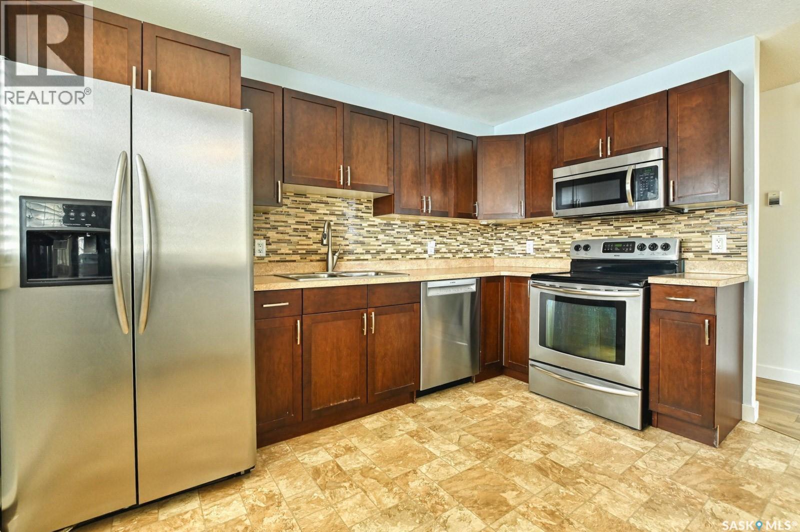 11 2121 Rae STREET, Regina, Saskatchewan