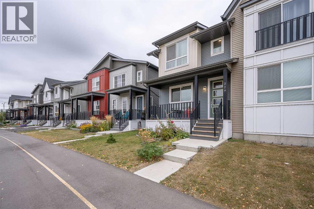 229 Belmont Street SW, Calgary, Alberta  T2X 4W8 - Photo 4 - A2262697