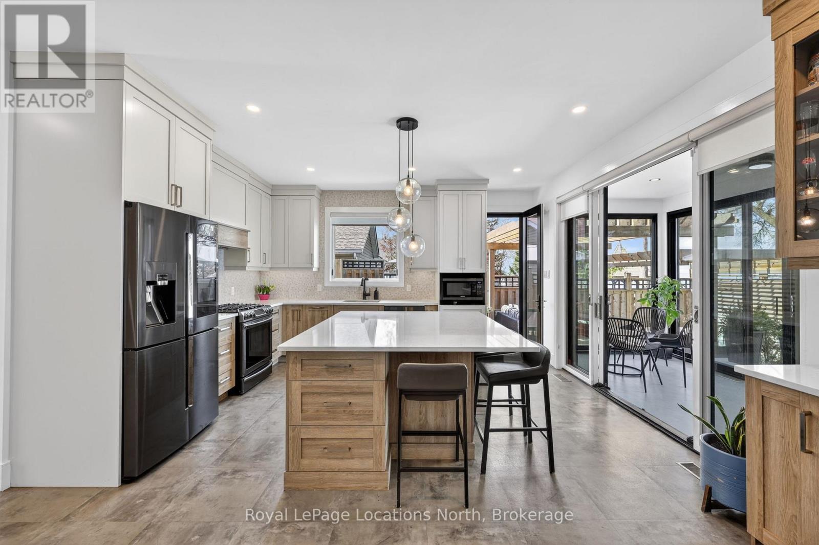 2206 Tiny Beaches Road S, Tiny, Ontario  L0L 1P1 - Photo 6 - S13156382