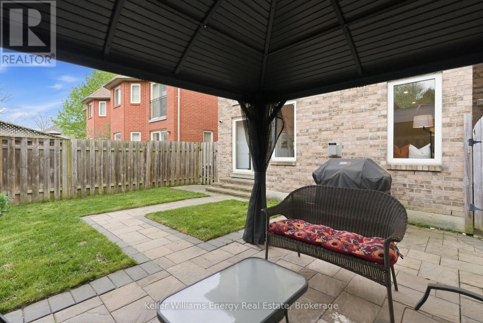 726 Craighurst Court, Pickering, Ontario  L1X 2W9 - Photo 46 - E13156052