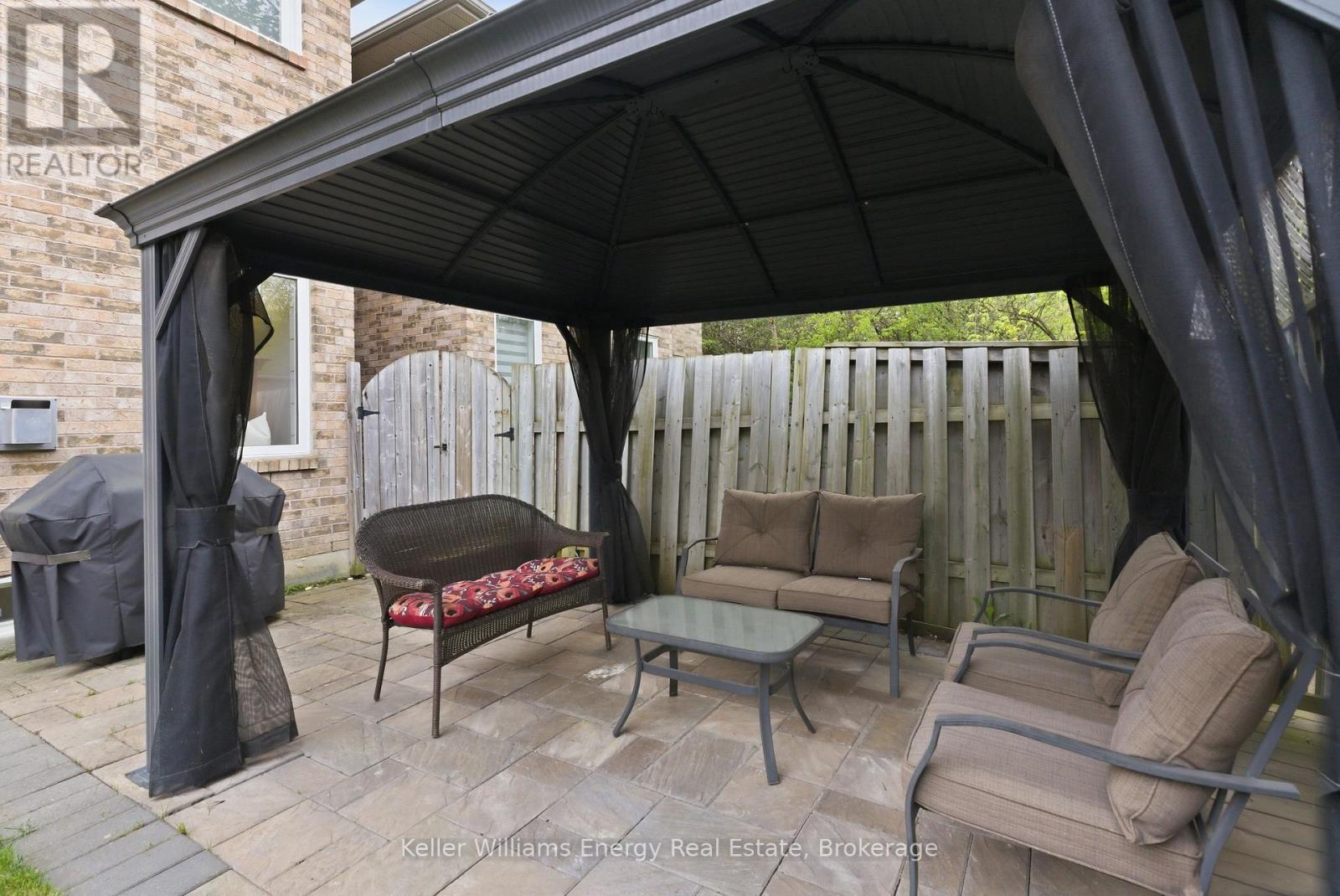 726 Craighurst Court, Pickering, Ontario  L1X 2W9 - Photo 47 - E13156052