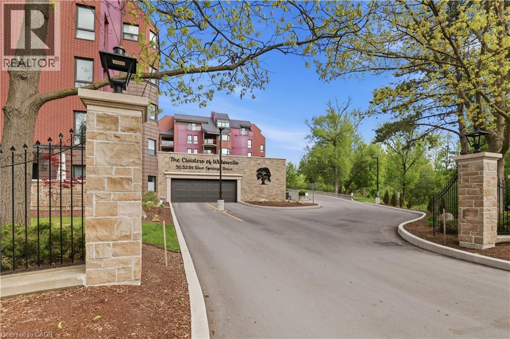 52 Blue Springs Drive Unit# 22, Waterloo, Ontario  N2J 4M4 - Photo 3 - 40831801