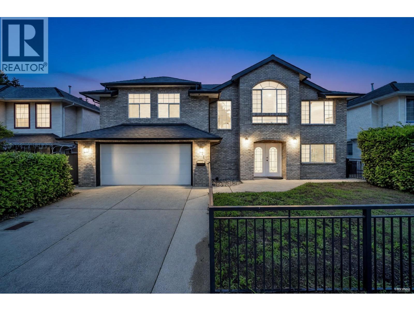 2471 Friskie Avenue, Port Coquitlam, British Columbia V3B 7P9 - Photo 1 - R3125951