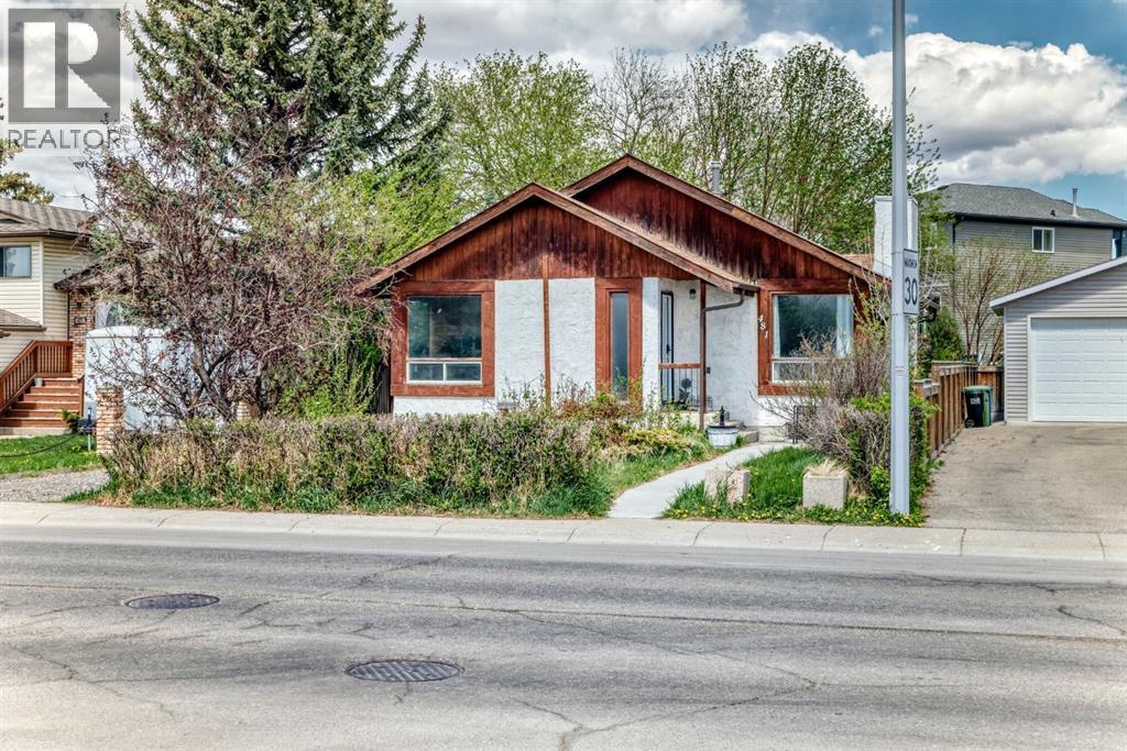 481 Big Springs Drive SE, Airdrie, Alberta  T4A 1A3 - Photo 2 - A2311861